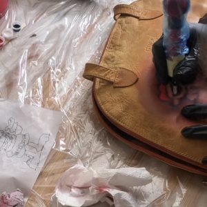 Leder tätowieren - DIY: Vintage GUCCI Tasche tätowieren