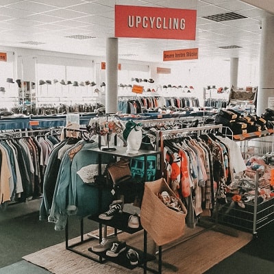 Upcycling Kleidung Abteilung Germersheim